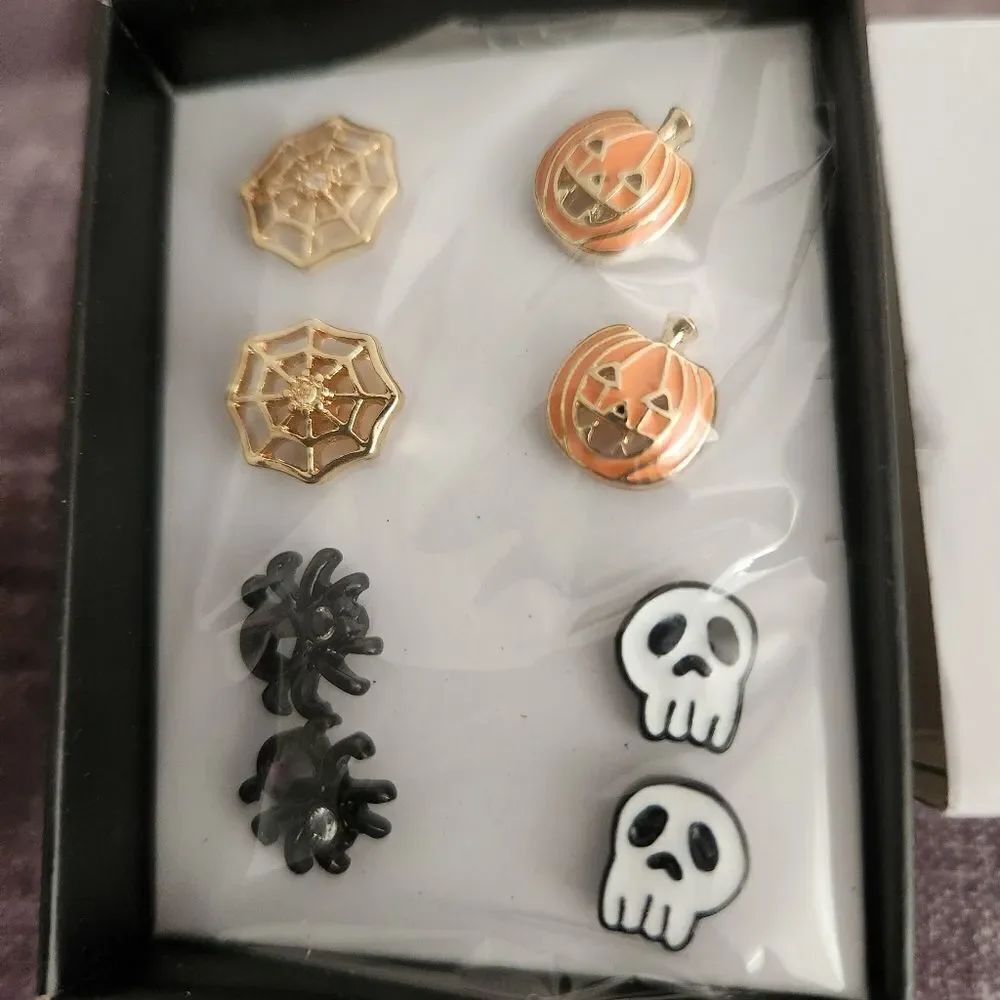 Studio 1886 Charmed & Spooked Earrings Set Of 4 Stud Halloween Earrings Avon
